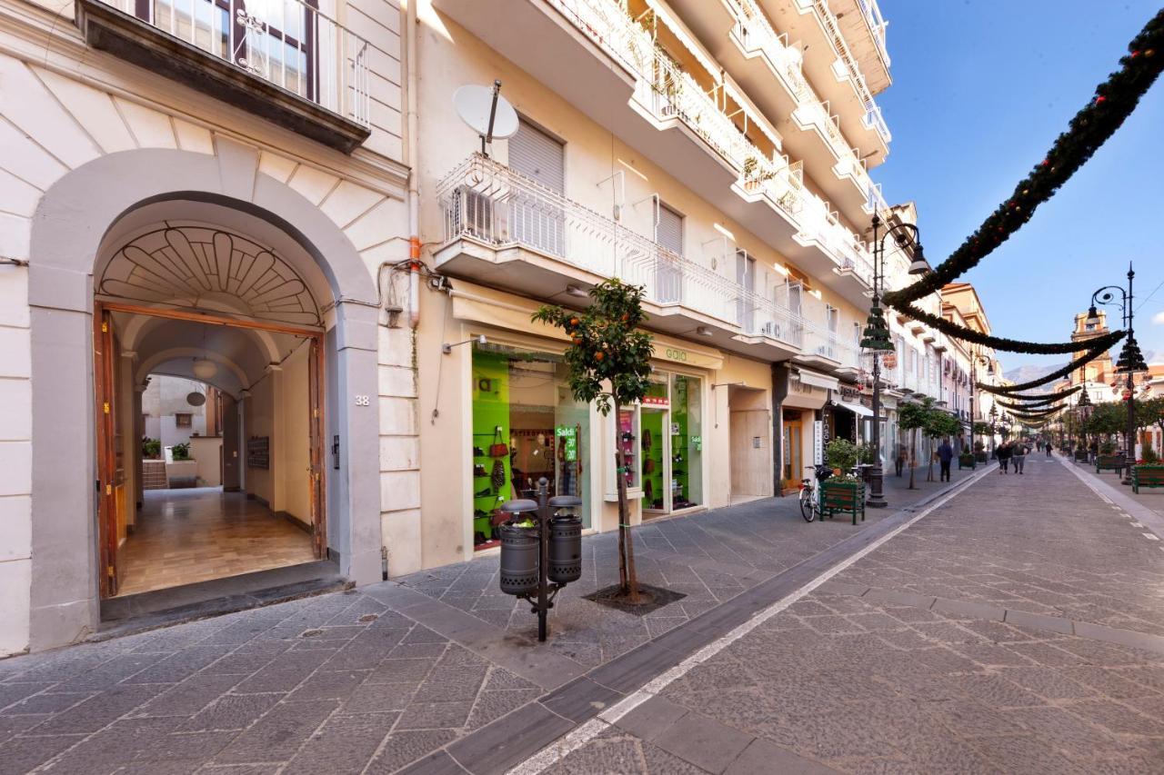Sorrentovibes - Design Holiday Home In Sorrento City Center Εξωτερικό φωτογραφία